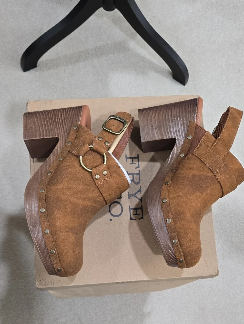 Frye Womens Distressed Tan Suede Slingback Clog with Buckle